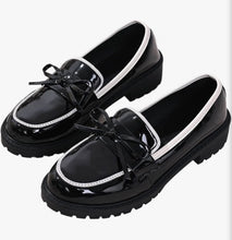 Load image into Gallery viewer, Loafers
