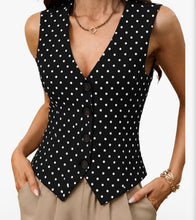 Load image into Gallery viewer, Preppy Button Down Vest